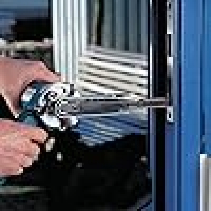 Máy chà nhám vòng 500W Makita 9032 (9MMX533MM)