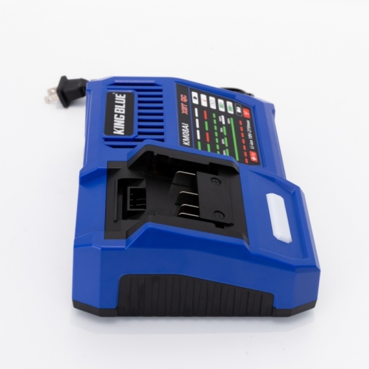 Sạc nhanh 8.0Ah Kingblue KM08AI ( tự điều chỉnh dòng sạc )