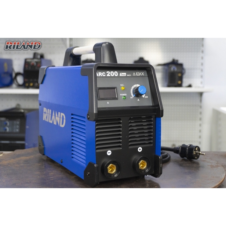 Máy hàn que 3.2mm Riland ARC-200Tmos Inverter