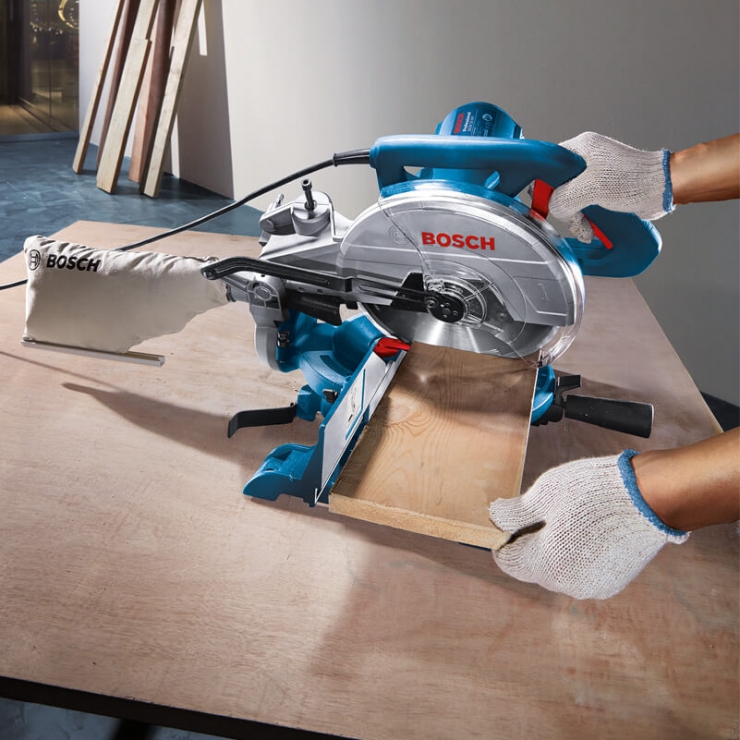 Máy cắt góc 255mm Bosch GCM 10MX 1700W