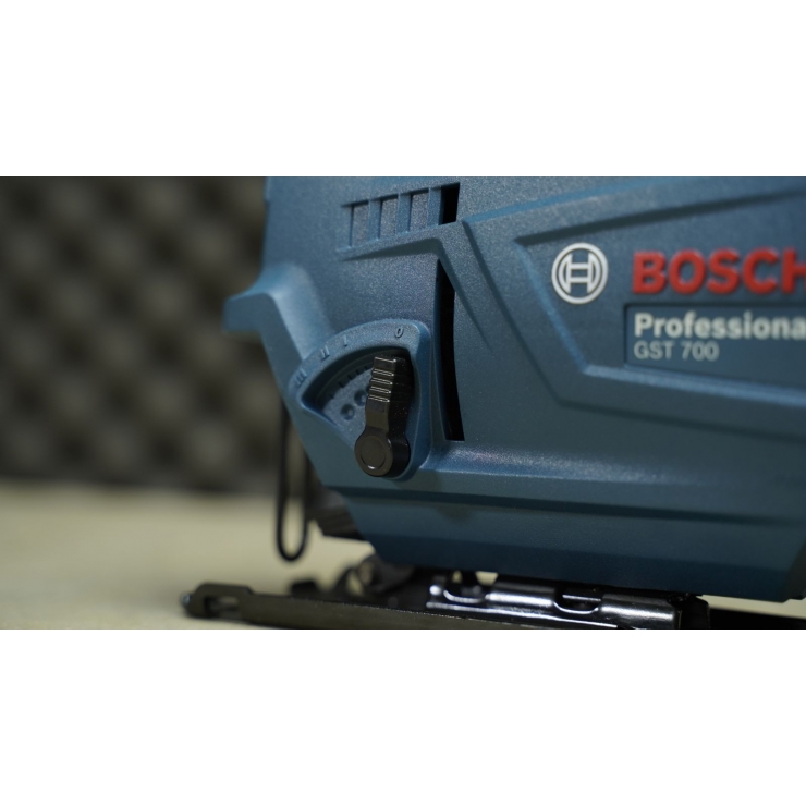 Máy cưa lọng 500W Bosch GST 700 ( có đá lưỡi )