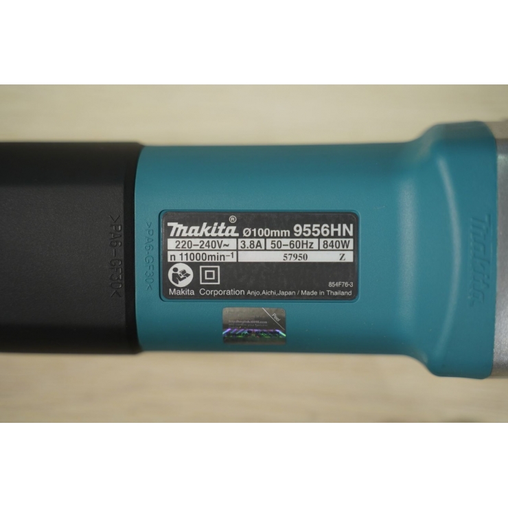 Máy mài góc 100mm Makita 9556HN - 840W - công tắc trượt