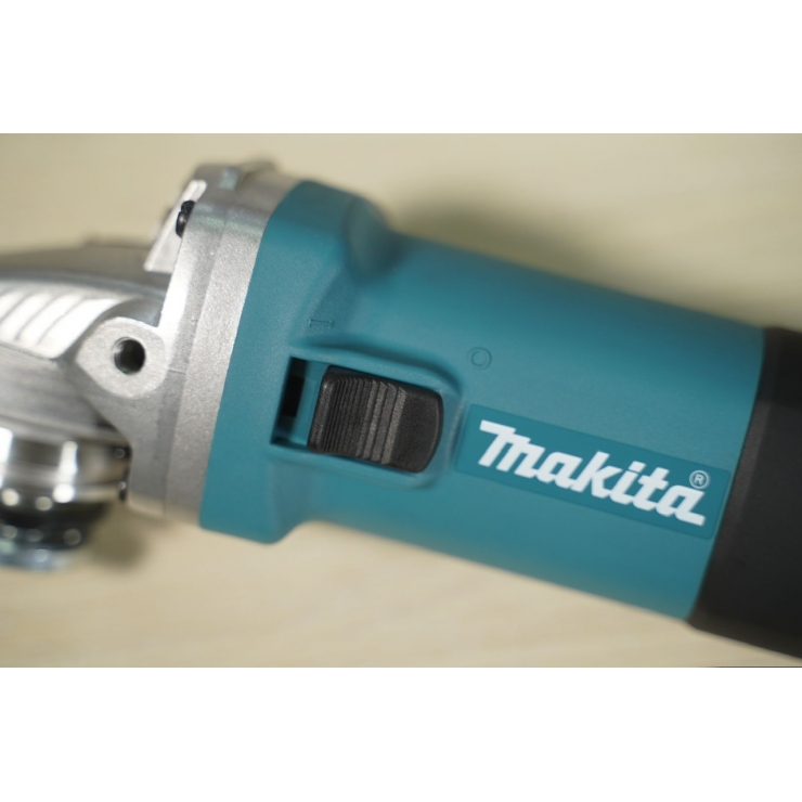 Máy mài góc 100mm Makita 9556HN - 840W - công tắc trượt