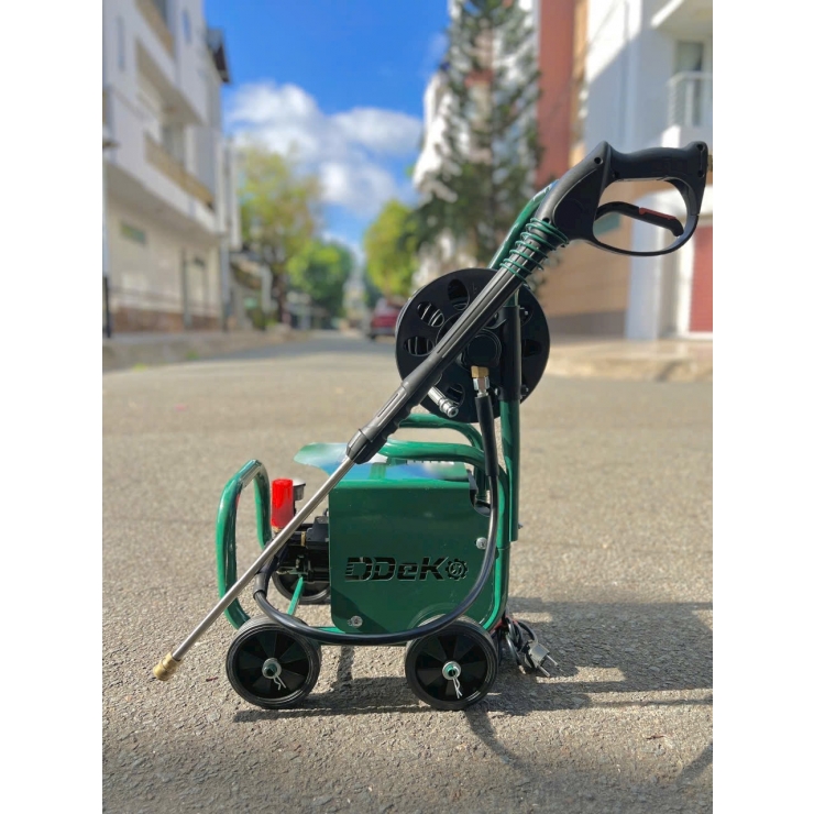 Máy rửa xe cao áp DDEKO DK-3400 có chỉnh áp