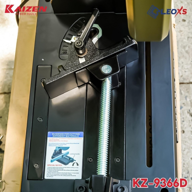 Máy cắt sắt lưỡi hợp kim 255mm KAIZEN DC-955 Brushless