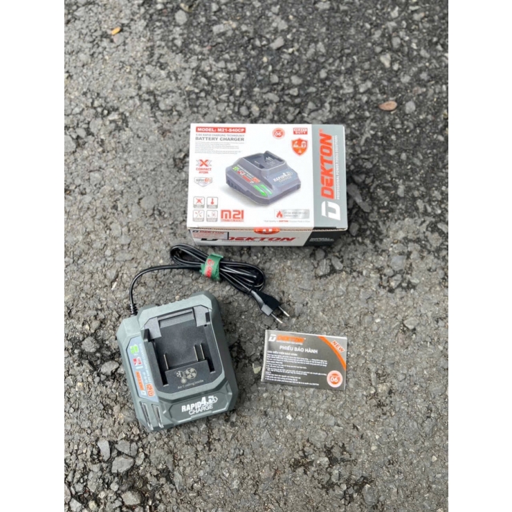 Đế sạc nhanh 4.0Ah Dekton M21-S40CP Gen 3 Compact Atom