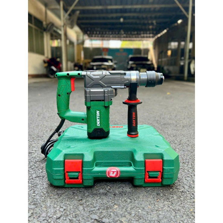 Máy khoan đục 1050w Dekton DK-RH3002 Hammer 4.8J