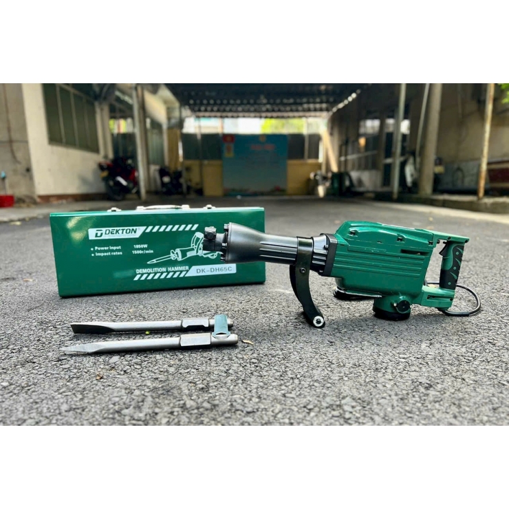 Máy đục bê tông 30mm Dekton DK-DH65C Hammer 1850W