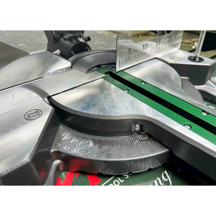 Máy cắt nhôm trượt 305mm Dekton DK-CNT305TT