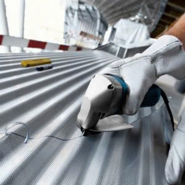 Máy cắt tôn 1.6mm Bosch GSC 160 Professional
