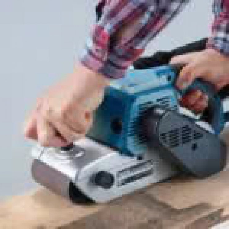 Máy chà nhám băng 940W Makita M9400B ( 100 x 610mm )