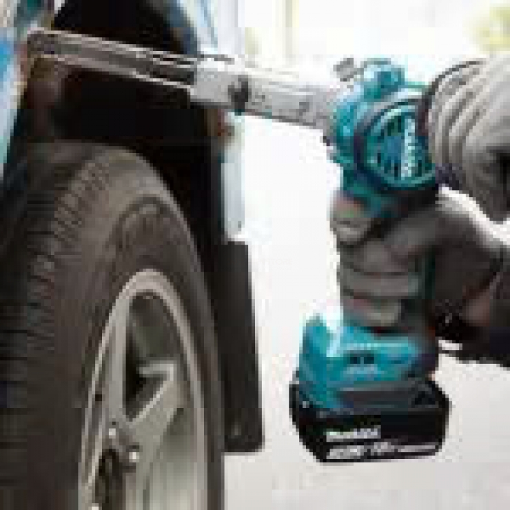 Máy chà nhám vòng Pin 18V Makita 9032 ( chưa Pin & Sạc )