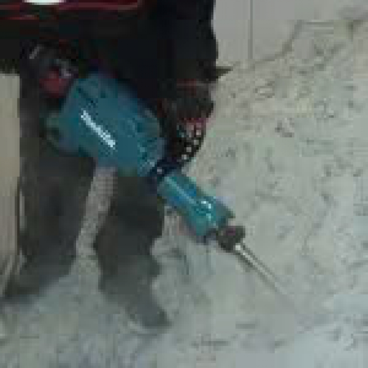 Máy đục bê tông 30mm Makita HM1306 1501W