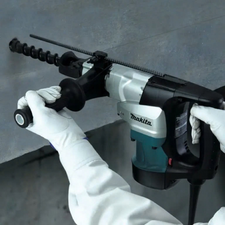 Máy khoan động lực 17mm Makita HR3530 1050W