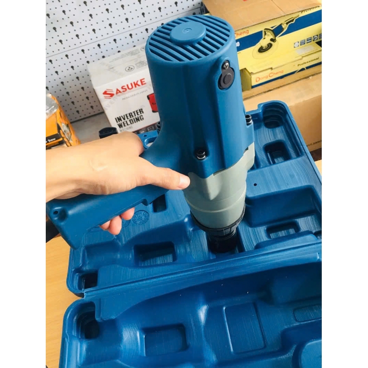 Máy bắn ốc 3/4 inch Dongcheng DPB22C 620W