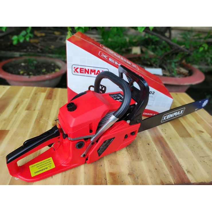 Máy cưa xích dùng xăng 520mm Kenmax KMGC002