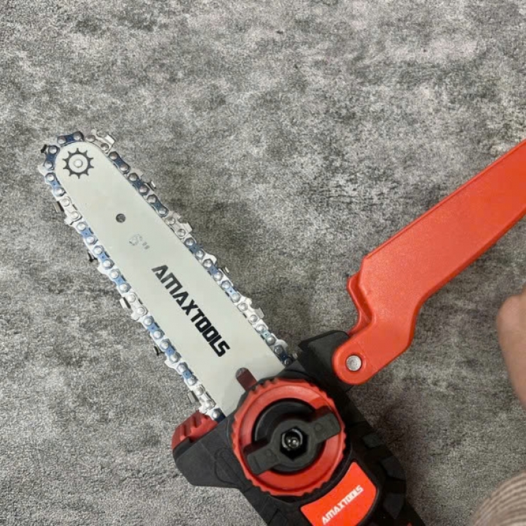 Cưa xích Pin 6inch Amaxtools ACX150-SM Brushless