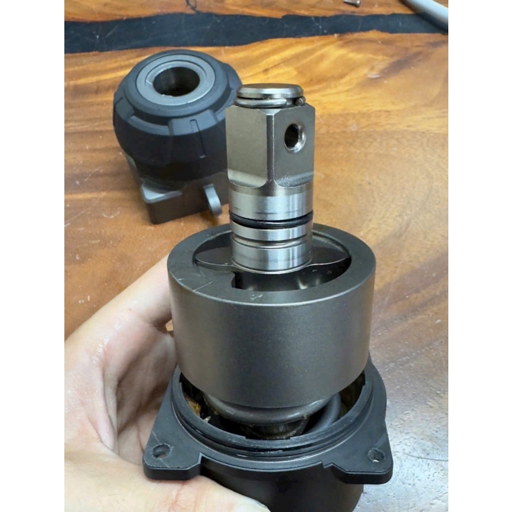 Máy siết bulong Pin 21V Dekton M21-IW1650PRO ( chưa Pin & Sạc )