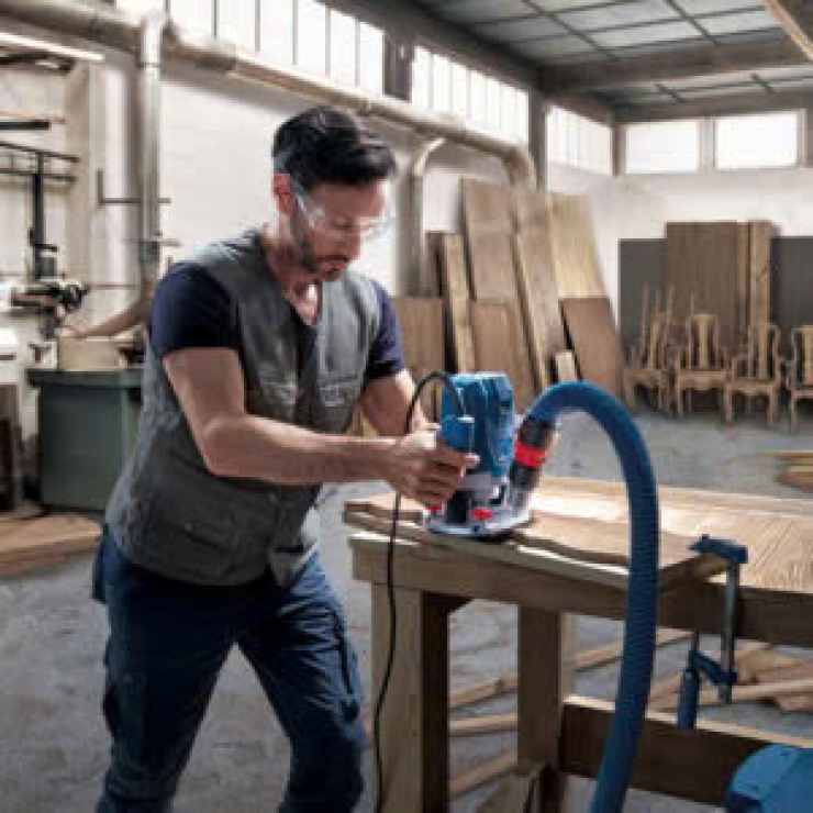 Máy phay 2 tay cầm 1300W Bosch GOF 130 Professional