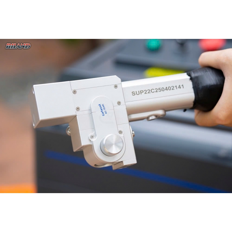 Máy hàn laser Riland chuyên tẩy RL-C-2000