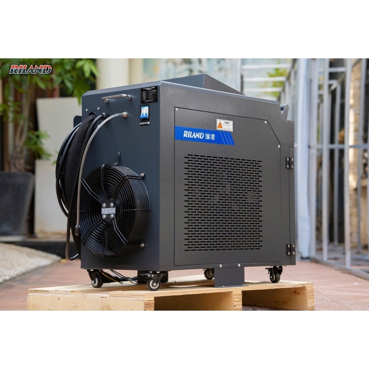 Máy hàn laser Riland chuyên tẩy RL-C-2000