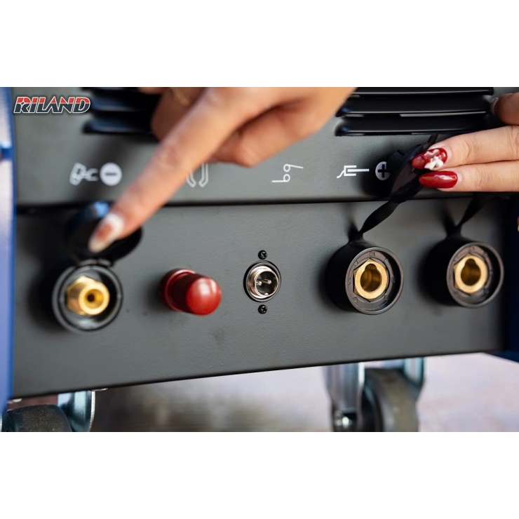 Máy cắt Plasma 35mm Riland CUT 100I kết nối CNC