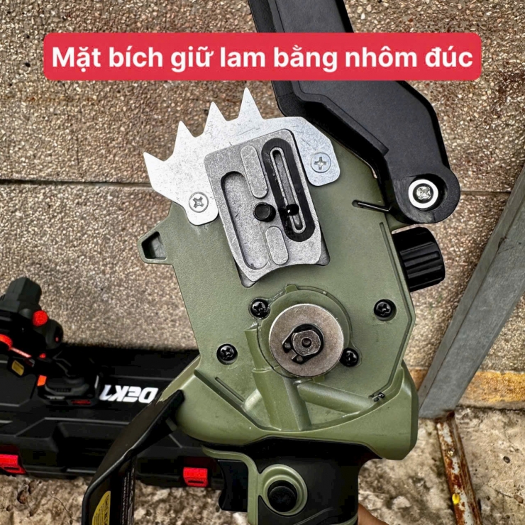 Máy cưa xích 10inch Pin 21V Dekton M21-CX10PRO ( chỉnh tốc 3 cấp ) ( chưa Pin & Sạc )