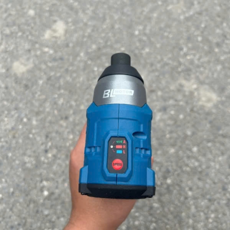 Máy vặn vít 12V Dongcheng DCPL 04-8EK ( bộ )
