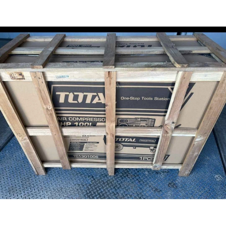 Máy nén khí dây coroa 100 lít Total TC1301006 ( có dầu )