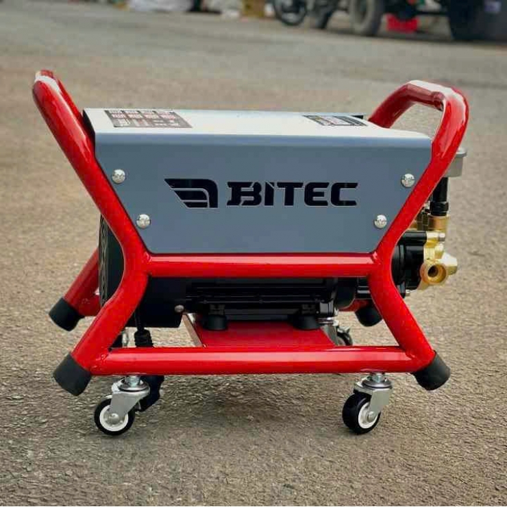 Máy rửa xe chỉnh áp 3500W Btec BT3510