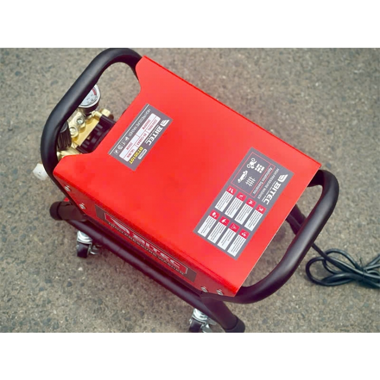 Máy rửa xe áp cao 3500W Btec BT3510T chỉnh áp