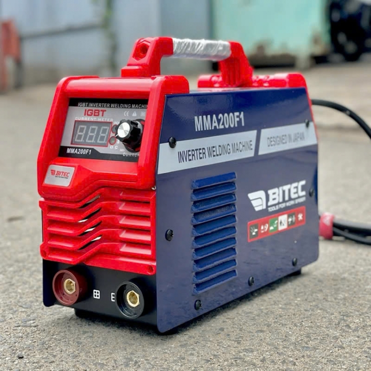 Máy hàn que 250A Btec MMA250F3 inverter